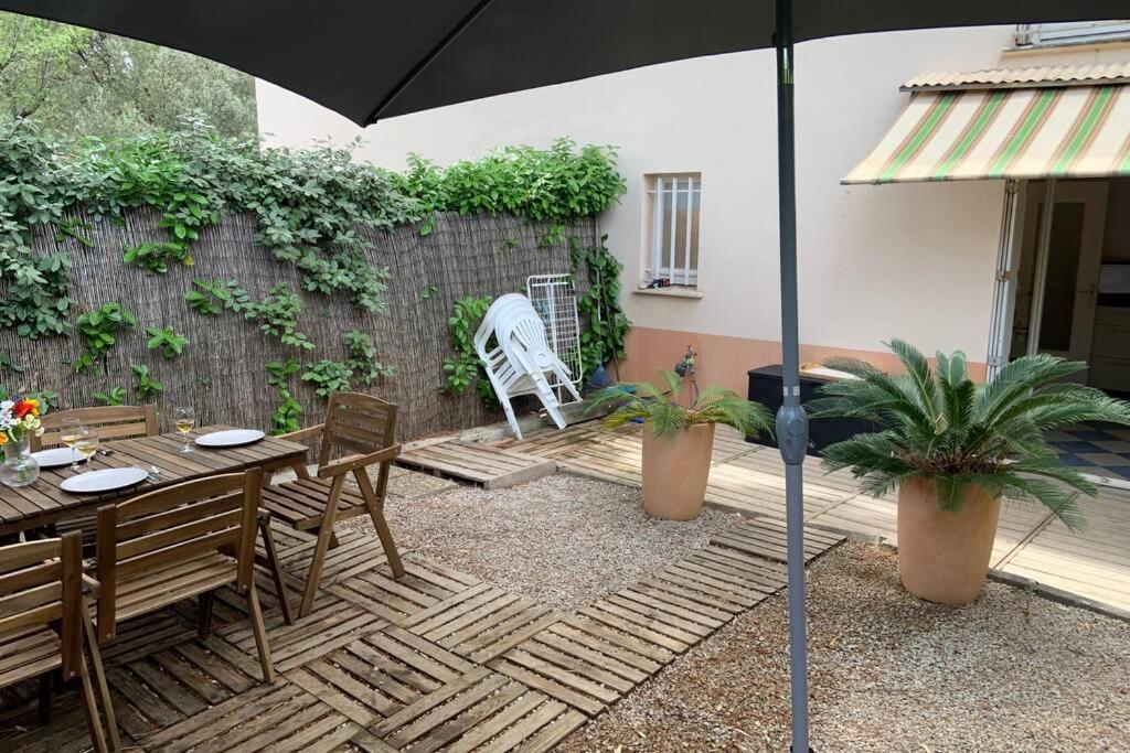Les Bains De Mer Yourhosthelper Appartamento Bandol Esterno foto